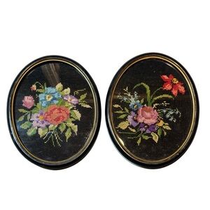 Vintage Hand Embroidery Oval Framed Needlepoint‎ Flowers Wall Hanging Set of 2